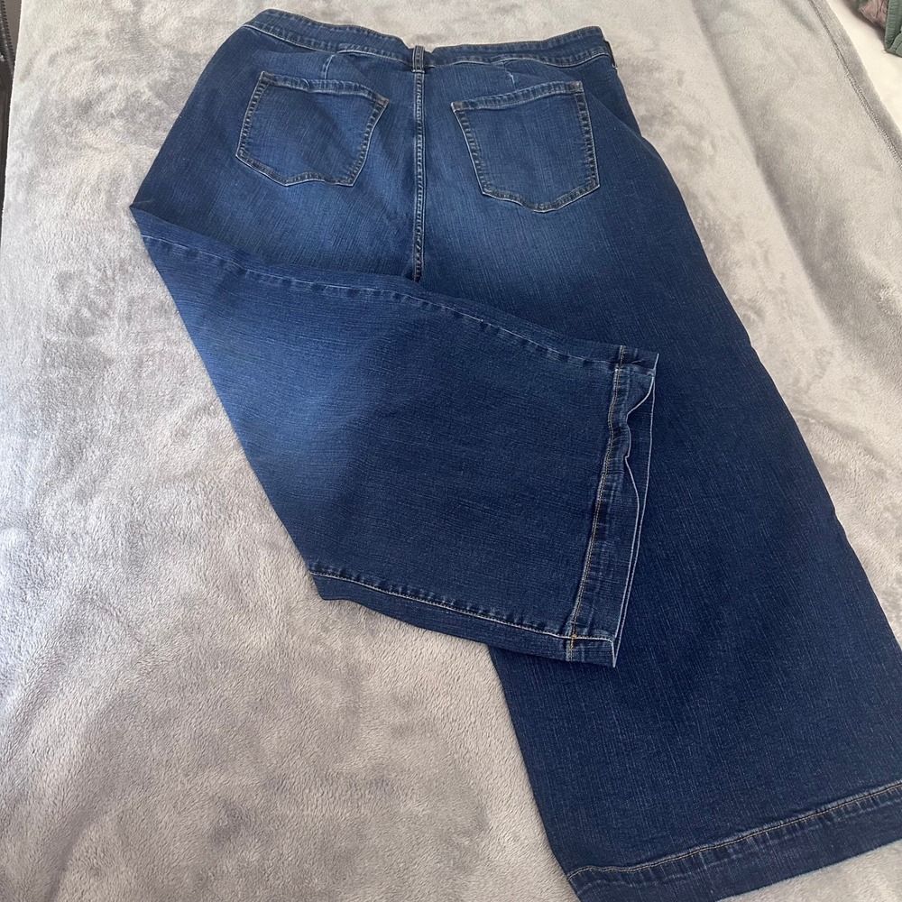 Torrid High Rise Wide Leg Crop Jeans Women's Size 22 Dark Wash Stretch Plus Size - Picture 3 of 10